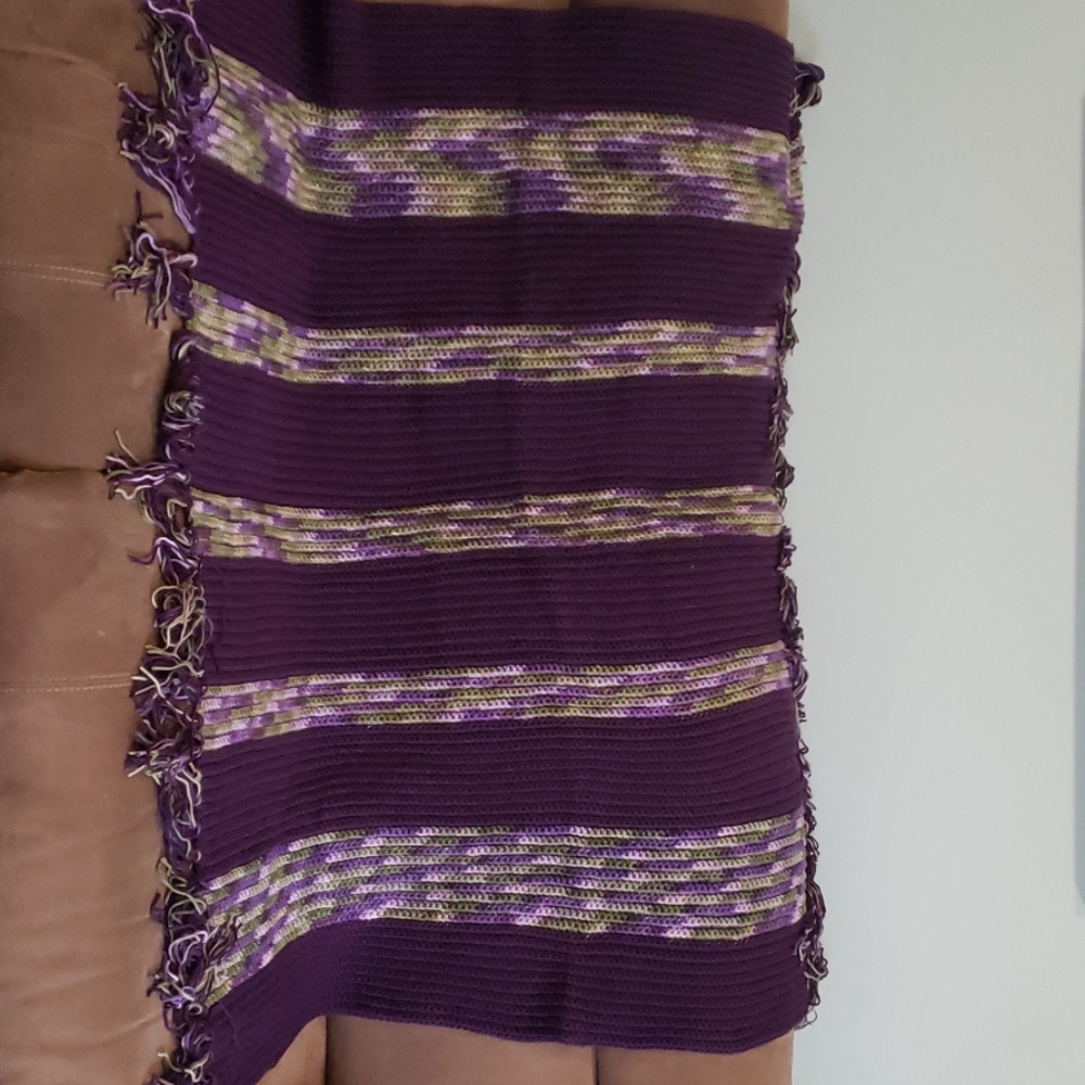 Throw blanket